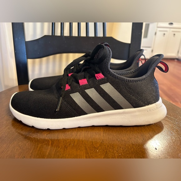 COPY - Women’s Adidas Cloudfoam Sneakers - Size 9.5 - Picture 2 of 7